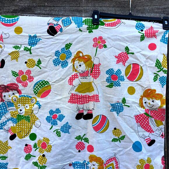 60s 70s Vintage Raggedy Ann Fabric in Pink and Blue, Yellow Tan 50" x 36" - Picture 5 of 14